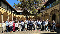 Gruppenfoto mit Teilnehmenden der 2nd Florence Aviation Regulation Conference