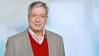 Portrait photo of Harry Lehmann