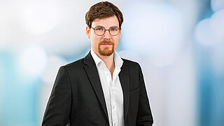 Portrait photograph of Felix Schmermer.