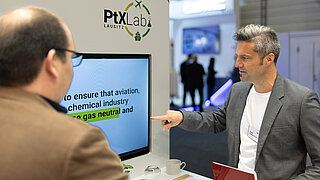 Messestand auf der ILA