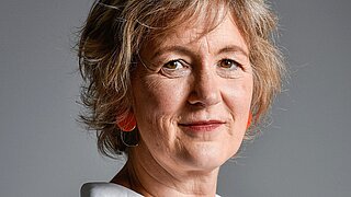 Porträtaufnahme von Verena Ehrler